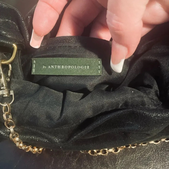 - ANTHROPOLOGIE JORY RUFFLE BLACK CLUTCH WITH DETACHABLE GOLD CHAIN - Picture 3 of 12